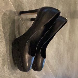 Michael Kors chantel leather platform pump black